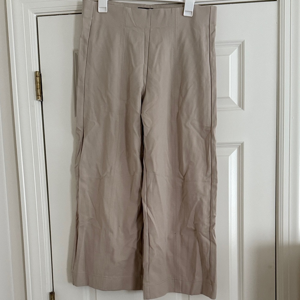 Jones New York Tan Cropped Pants